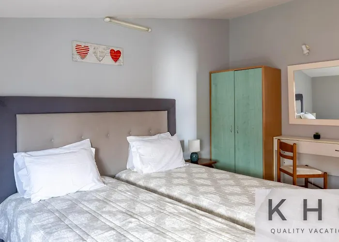 Zoi's Sea View In Aparthotel 3*