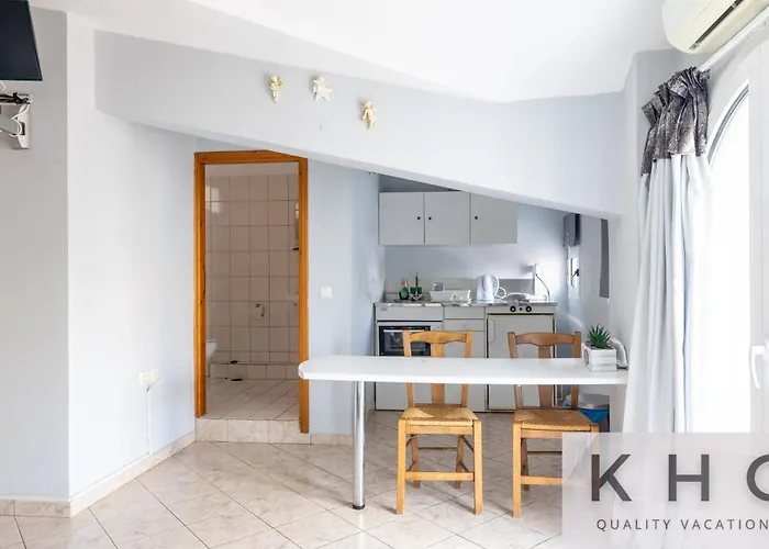 Zoi's Sea View In Aparthotel