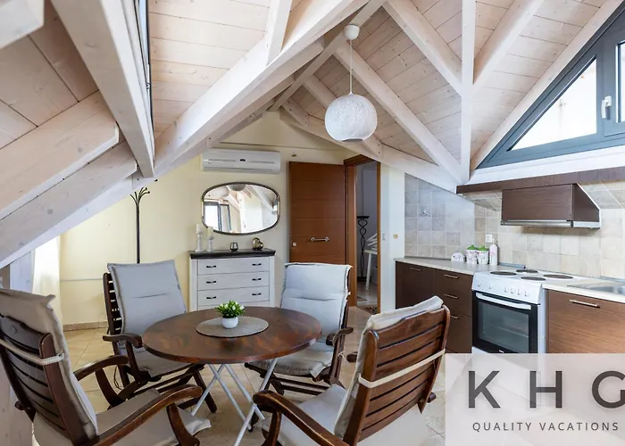 Zoi's Sea View In Aparthotel